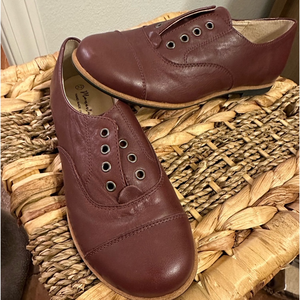 Manuela De Juan Shoes size 32 NIB (never worn)
